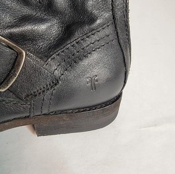 Frye Boots 6.5 Tyler Engineer Leather Booties Black Goth Punk Buckles Moto - Picture 3 of 10
